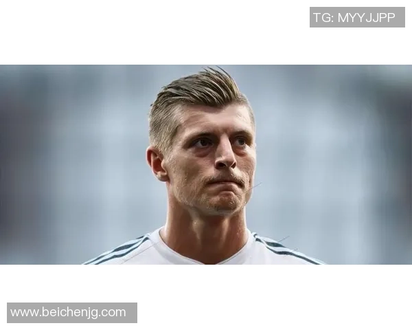 盘点当今足坛十大帅气球星排名谁是颜值与实力并存代表